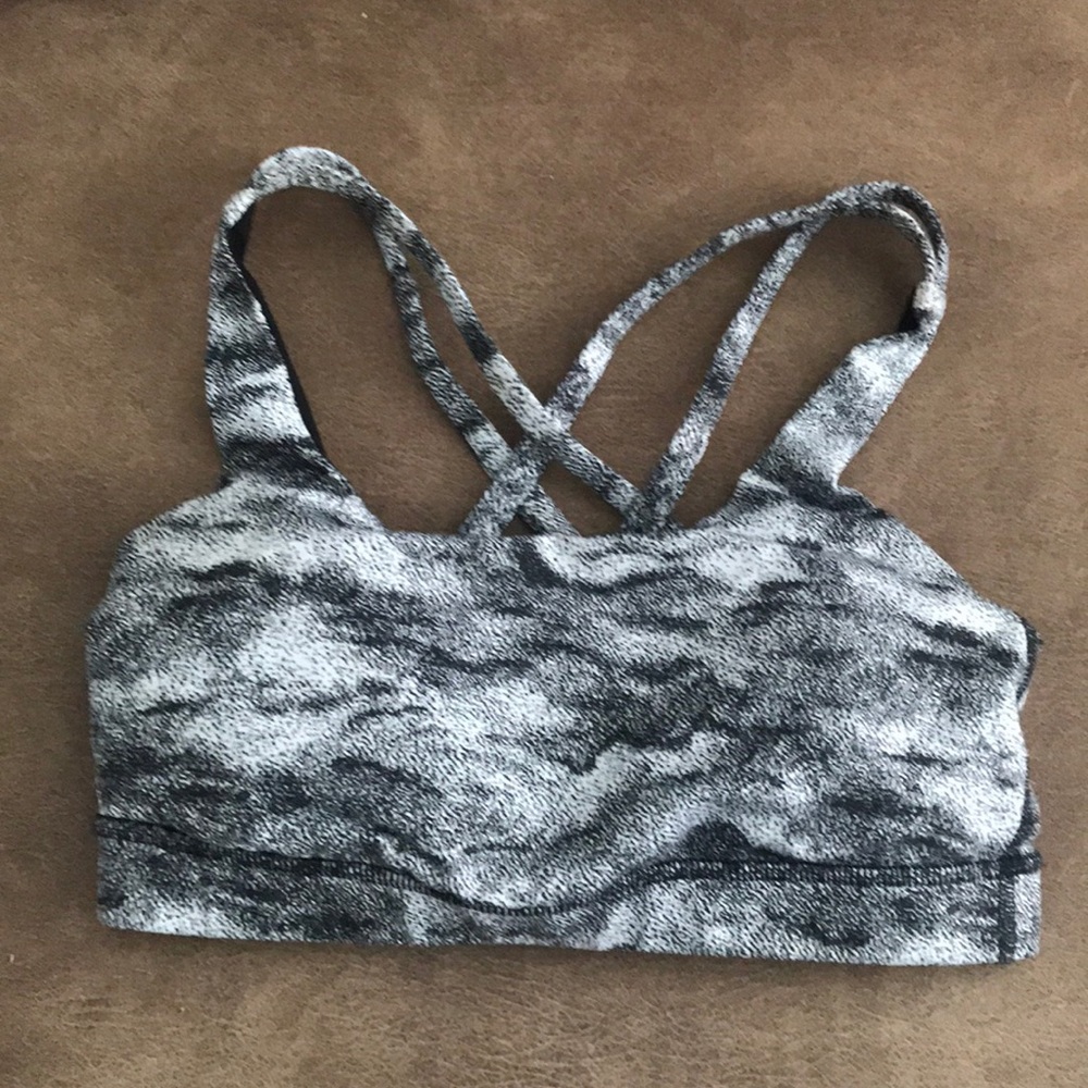 Lululemon sports bra